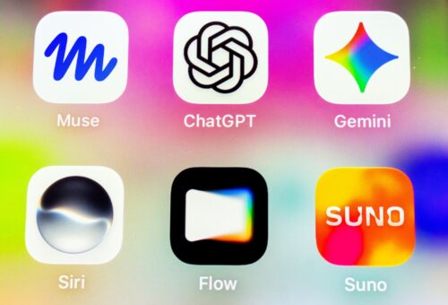 Siri AI technology: The Best Proven Features of HomeView